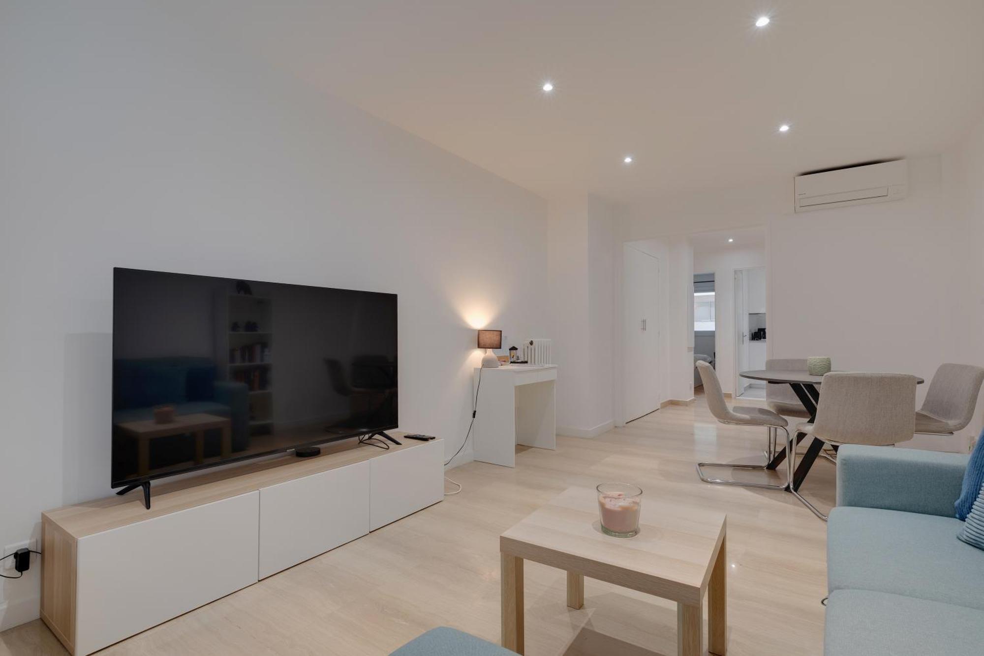 Newly Renovated Charming Downtown Apartment Antibes Eksteriør billede
